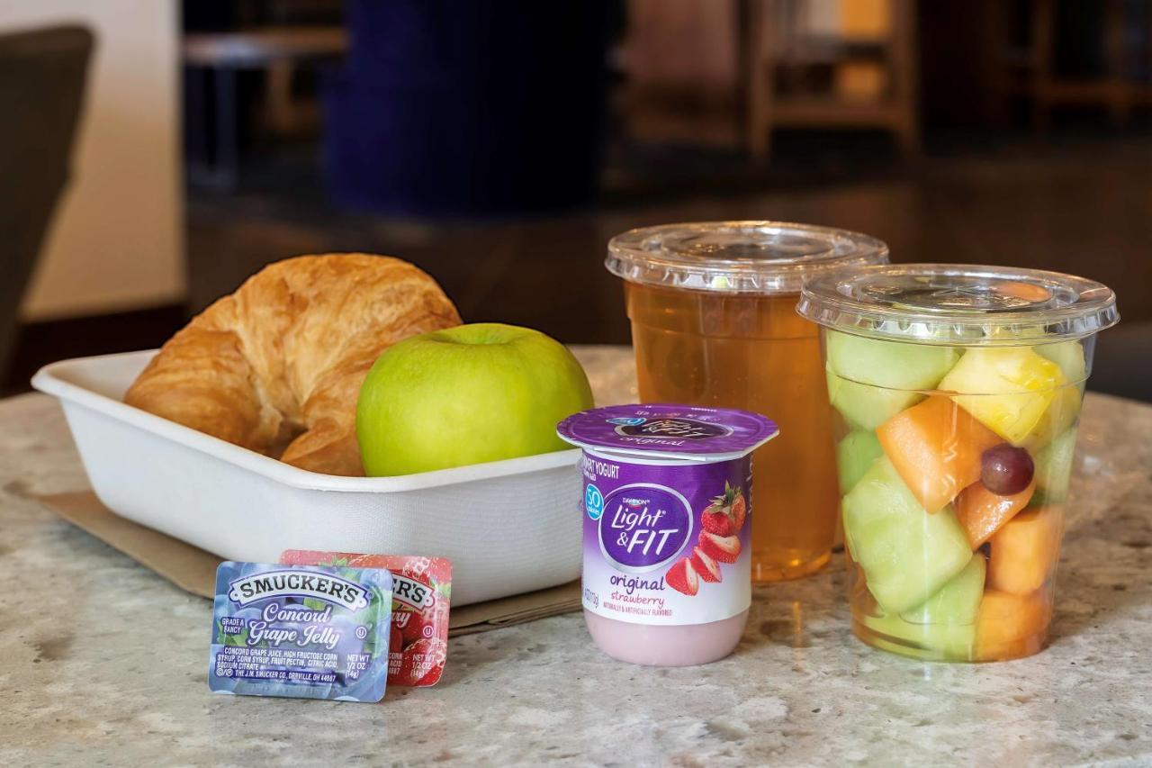 Hyatt Place Tampa Busch Gardens Εξωτερικό φωτογραφία