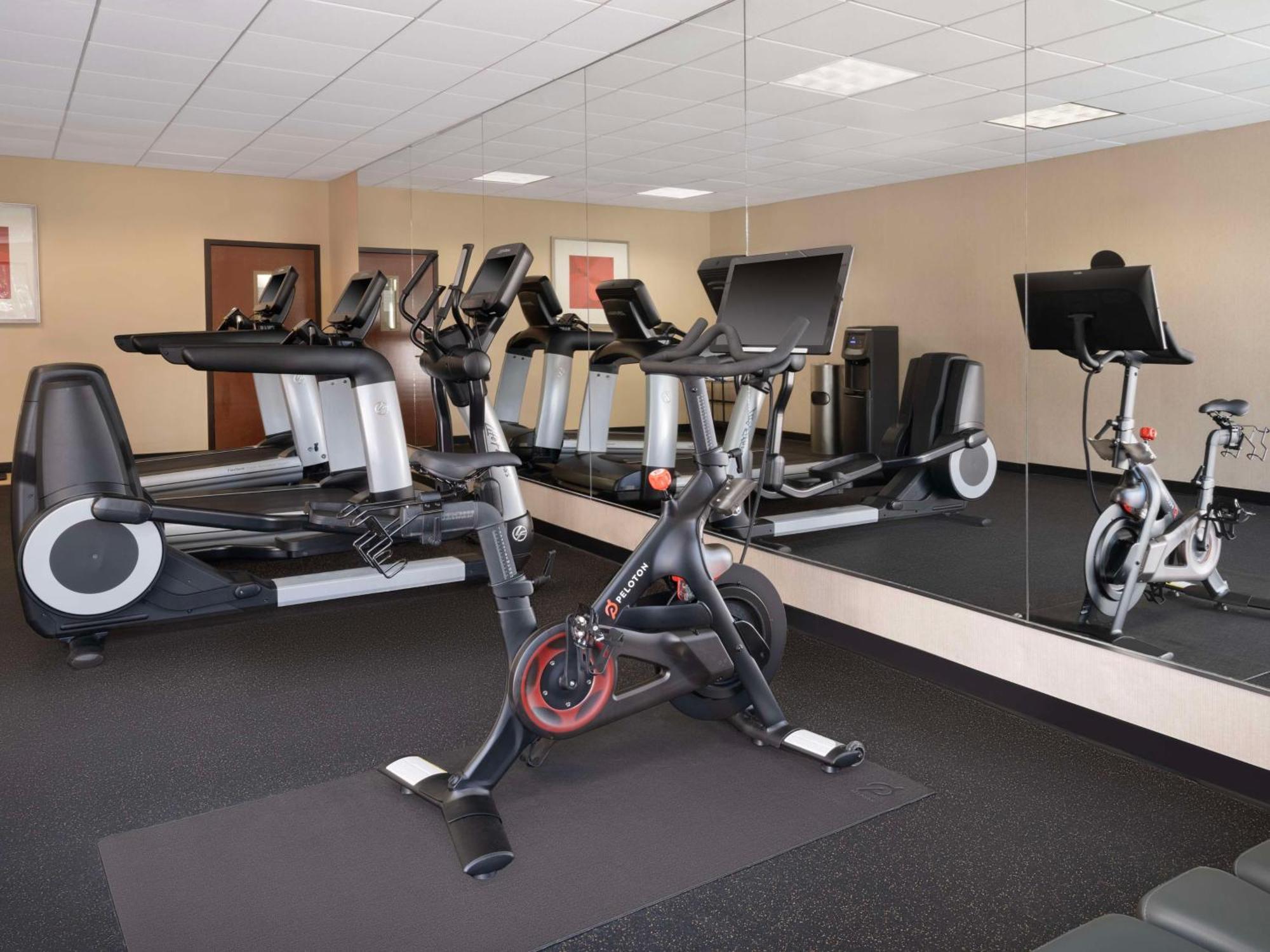 Hyatt Place Tampa Busch Gardens Εξωτερικό φωτογραφία