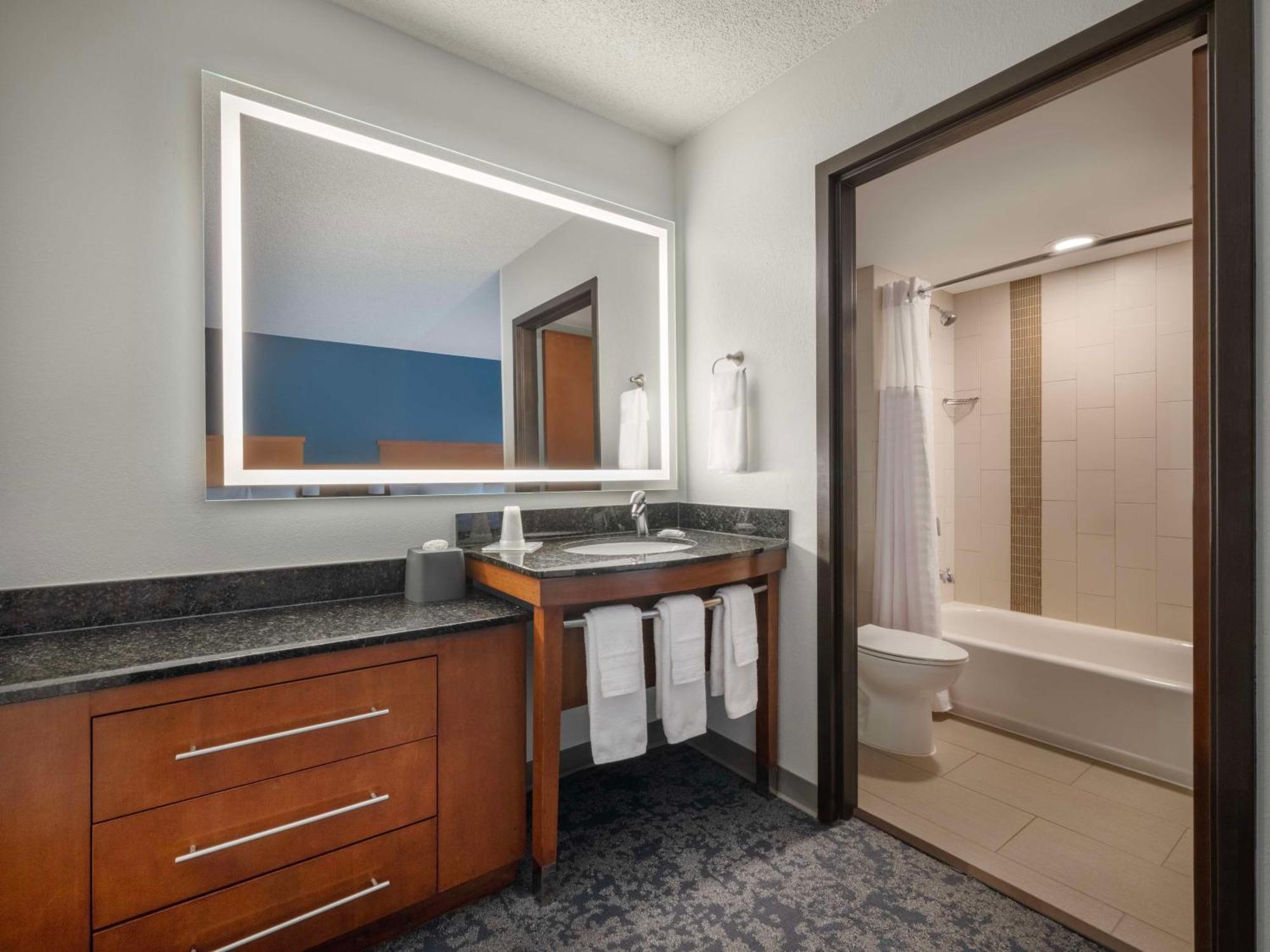Hyatt Place Tampa Busch Gardens Εξωτερικό φωτογραφία